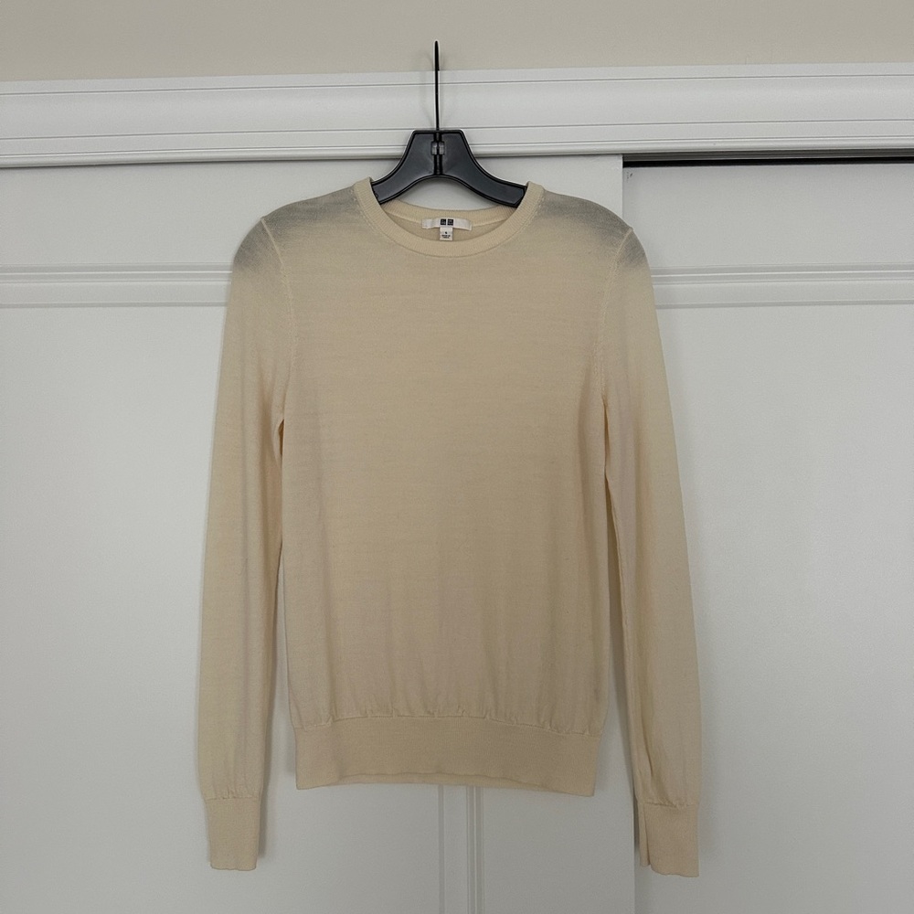 Uniqlo Cream Wool Sweater